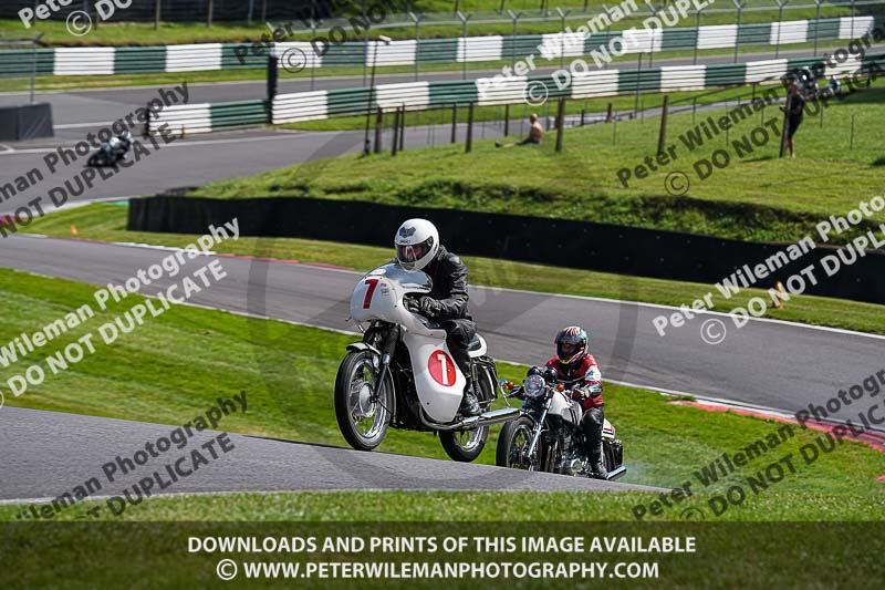 Vintage motorcycle club;eventdigitalimages;mallory park;mallory park trackday photographs;no limits trackdays;peter wileman photography;trackday digital images;trackday photos;vmcc festival 1000 bikes photographs